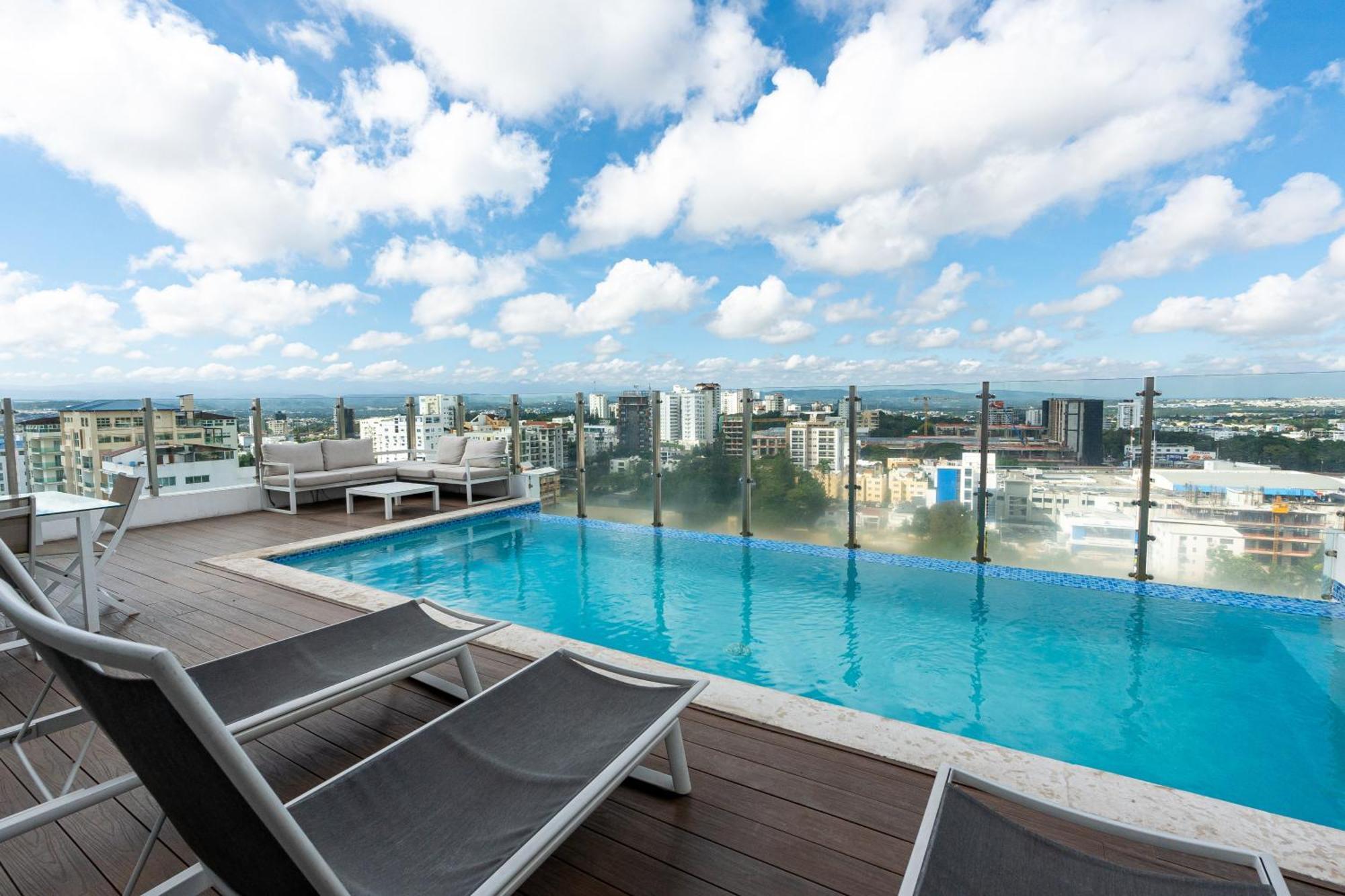 Soha Suites Santiago Gem Rare Find ซานติอาโก เด ลอสกาบาเญโรส ภายนอก รูปภาพ