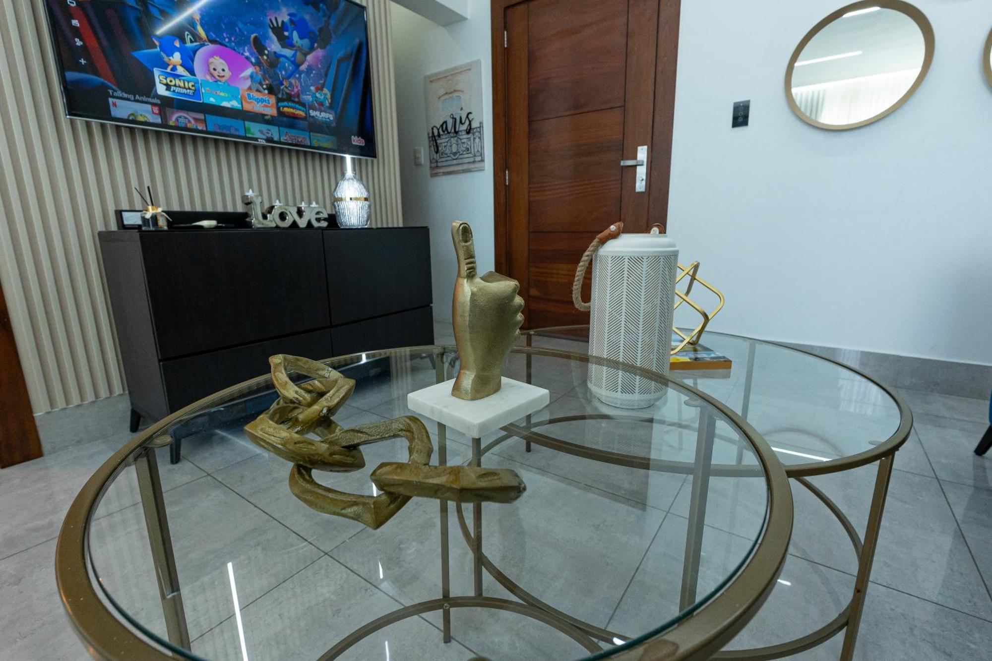 Soha Suites Santiago Gem Rare Find ซานติอาโก เด ลอสกาบาเญโรส ภายนอก รูปภาพ