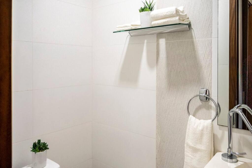 Soha Suites Santiago Gem Rare Find ซานติอาโก เด ลอสกาบาเญโรส ภายนอก รูปภาพ