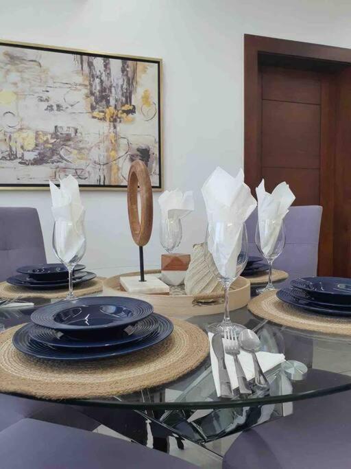 Soha Suites Santiago Gem Rare Find ซานติอาโก เด ลอสกาบาเญโรส ภายนอก รูปภาพ