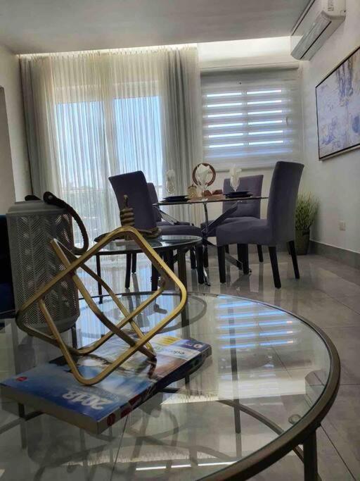 Soha Suites Santiago Gem Rare Find ซานติอาโก เด ลอสกาบาเญโรส ภายนอก รูปภาพ