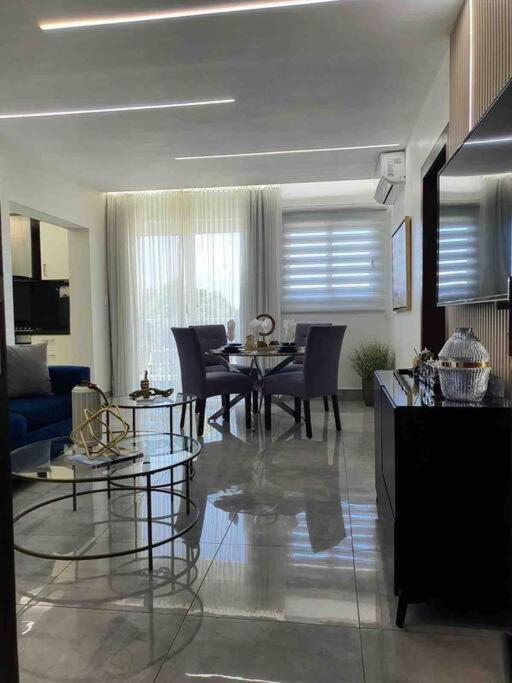 Soha Suites Santiago Gem Rare Find ซานติอาโก เด ลอสกาบาเญโรส ภายนอก รูปภาพ